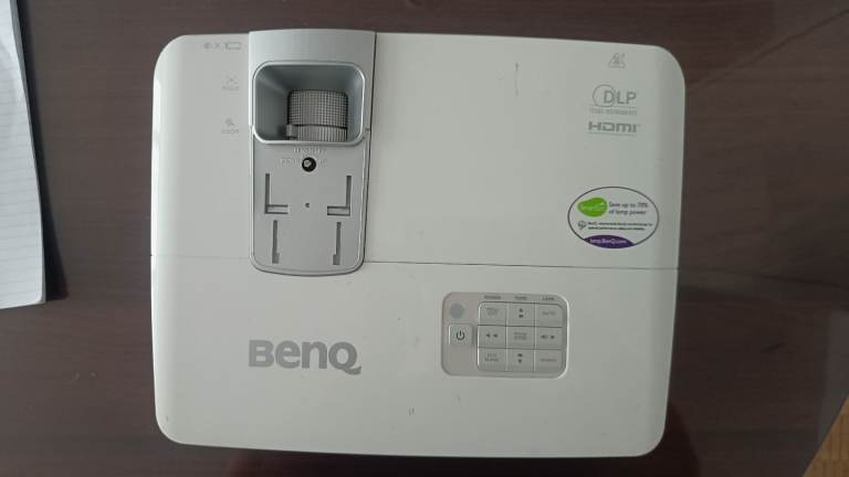 BenQ W1070 projector good condition 