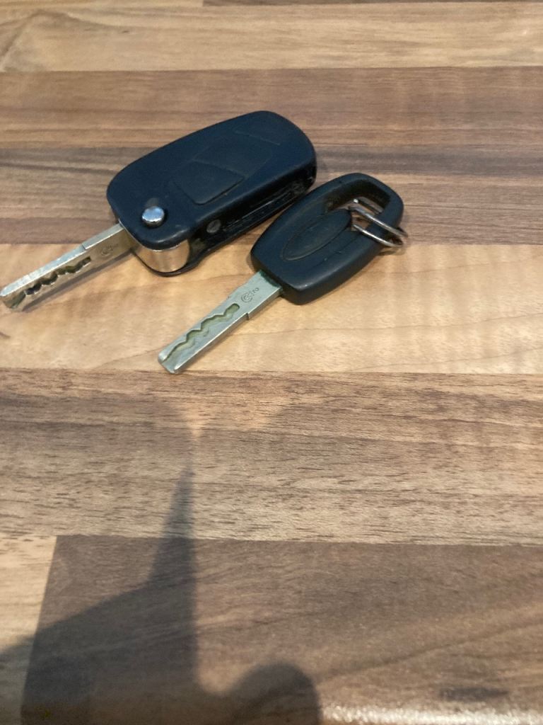 Ford, KA, Hatchback, 2010, Manual, 1242 (cc), 3 doors