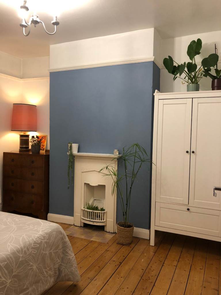 Double bed room in cosy/friendly home - Ormeau