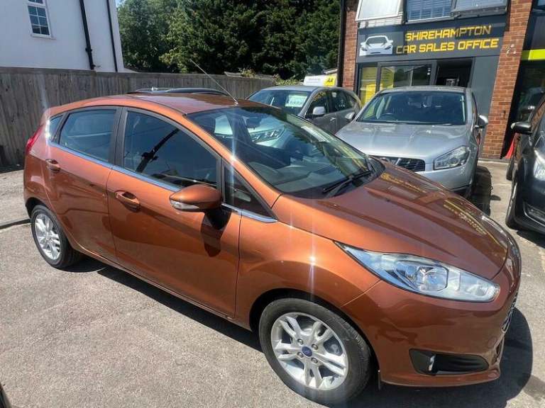 2015 Ford Fiesta 1.0T EcoBoost Zetec Euro 5 (s/s) 5dr HATCHBACK Petrol Manual