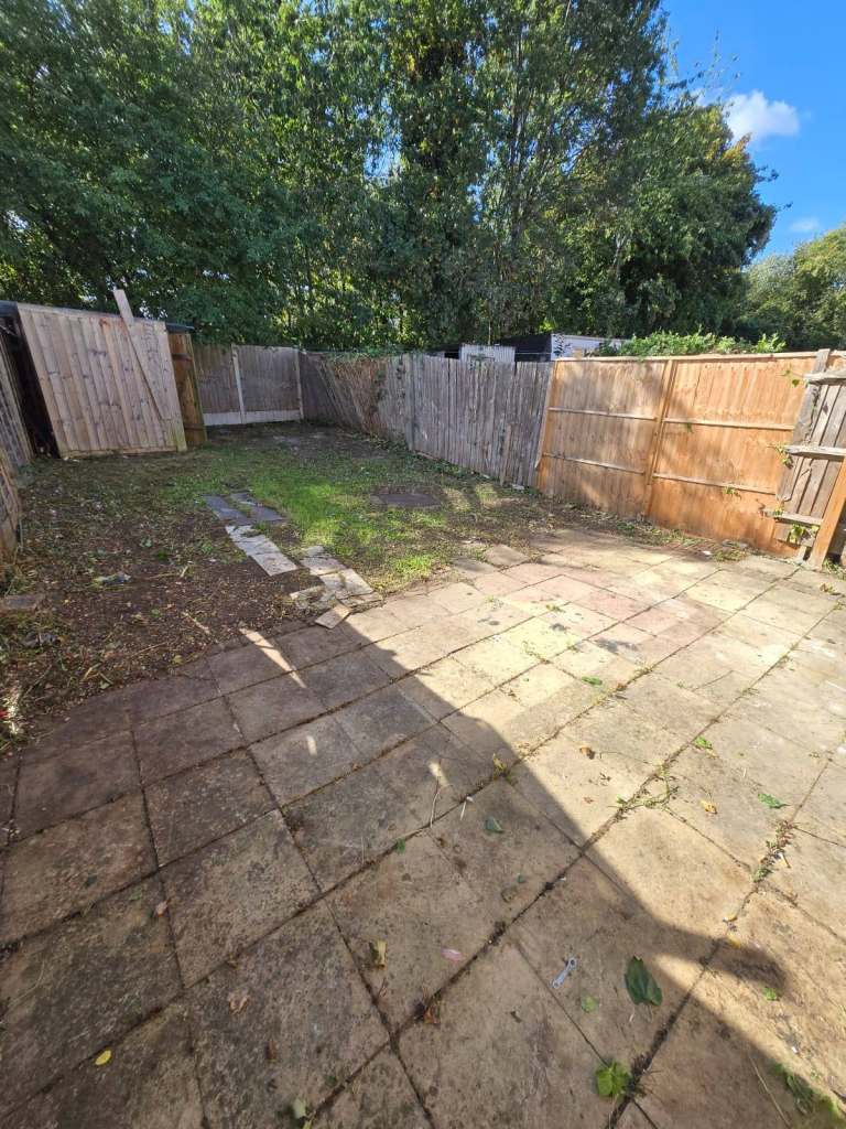 Stunning 3 Bedroom semi detatched in Beckton E6