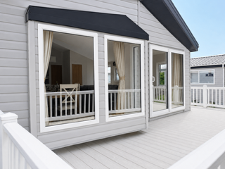 Private Sale - 3 Bedroom Lakeview Lodge For Sale - Carlton Meres Holiday Park - IP17 2QP