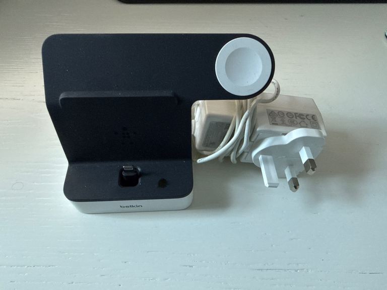 Belkin iPhone and Apple Watch Charging Dock