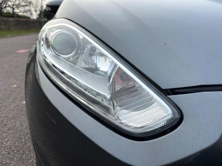 2016 Ford Fiesta 1.0T EcoBoost Titanium Euro 6 (s/s) 5dr HATCHBACK Petrol Manual