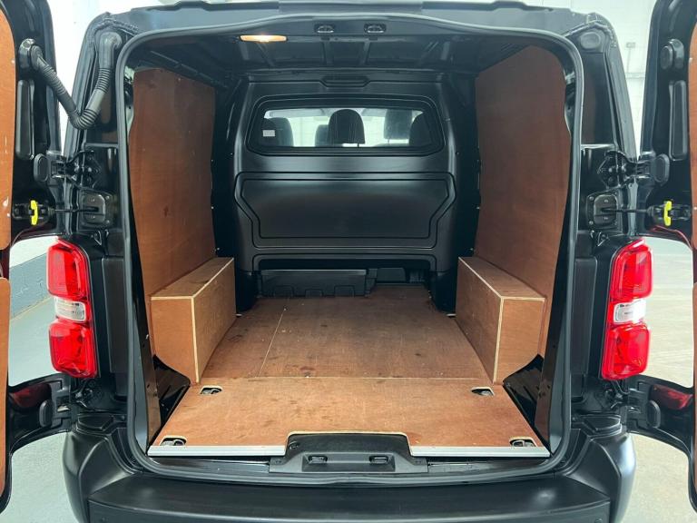 2022 Fiat Scudo 2.0 MultiJet 145 Tecnico Crew Van PANEL VAN DIESEL Manual