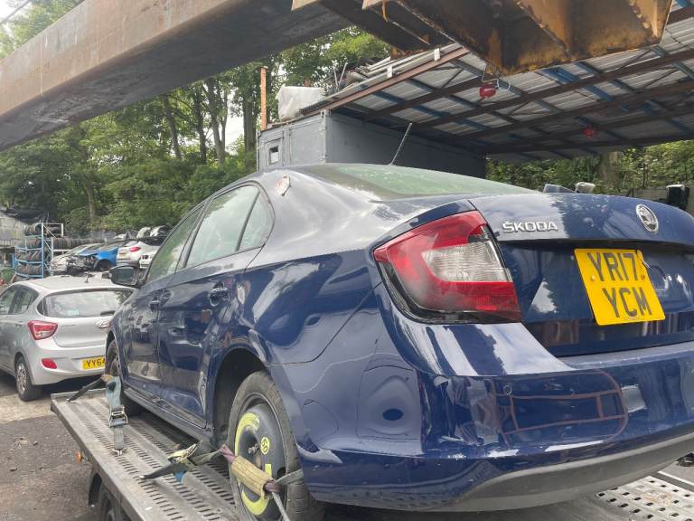 SKODA RAPID 2017 BLUE 1.6 TDI CXMA 5DR BREAKING FOR PARTS