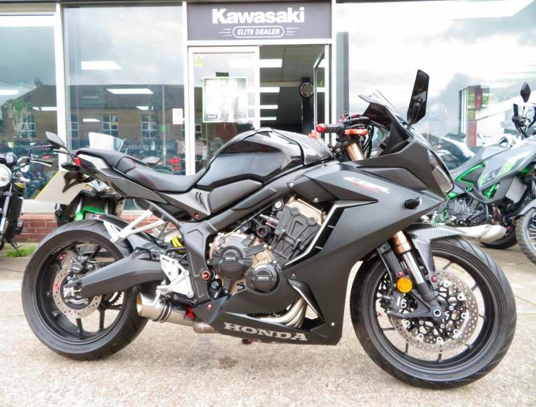 2021 Honda CBR 650R LOOKS & SOUNDS FANTASTIC  Petrol Manual