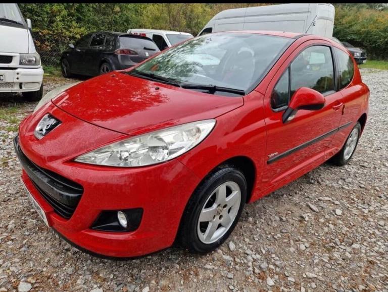 2010 Peugeot 207 1.4 Verve 3dr HATCHBACK PETROL Manual