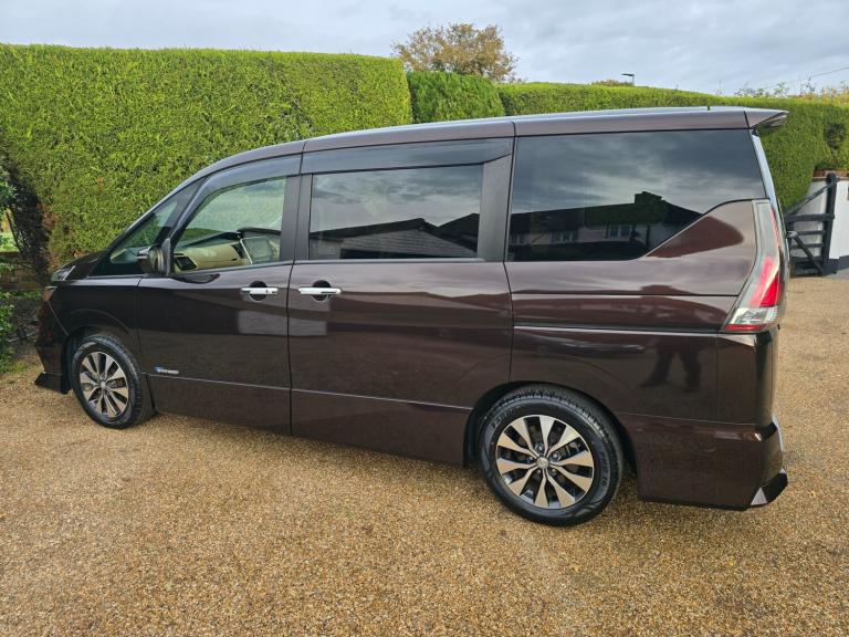 NISSAN SERENA 2.0 S-HYBRID Highway Star V - AUTOMATIC - 8 SEATER - 5DR - 2018