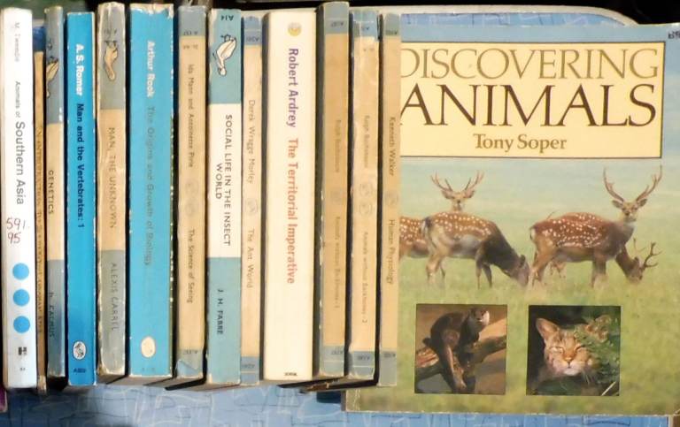 14 BOOKS ON BIOLOGY AND ANIMALS