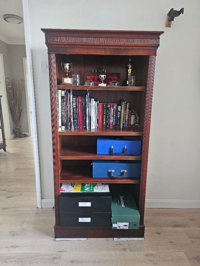 Mahogny 5 shelf book case
