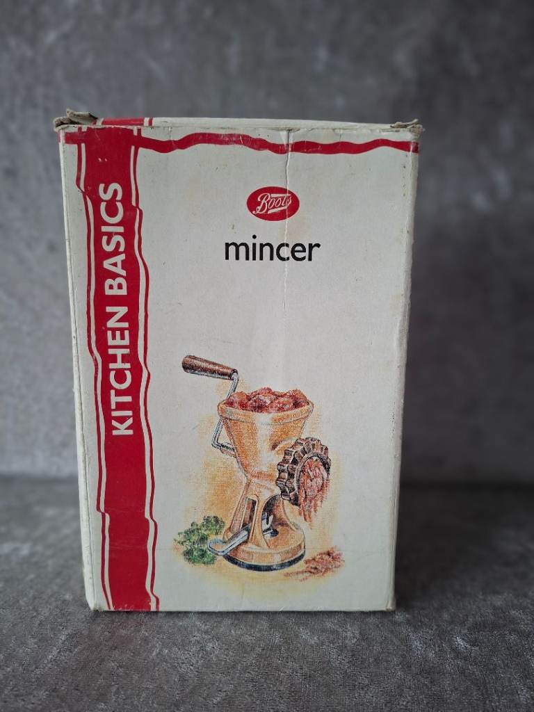image for Vintage Boots Kitchen Basics Hand Mincer/Meat Grinder - Complete, UK 70s/80s - NEW/Boxed