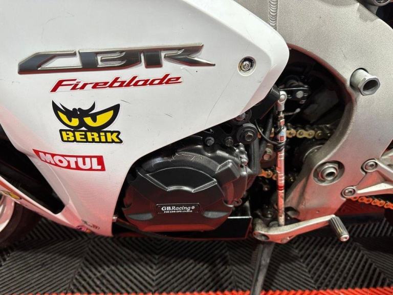 2012 12 HONDA CBR1000RR FIREBLADE FINANCE SPECIALISTS APPLY NOW