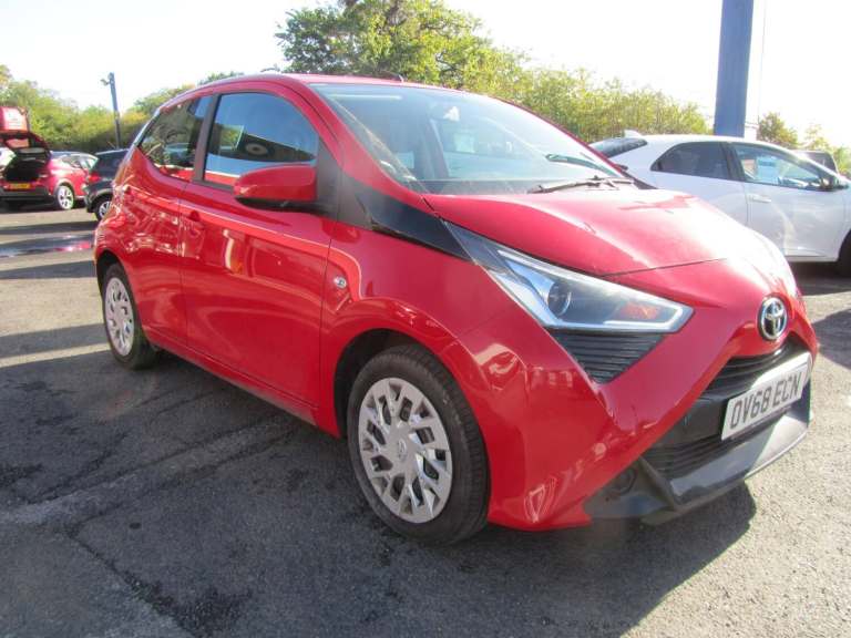 2018 Toyota AYGO 1.0 VVT-i x-play Hatchback Petrol Manual