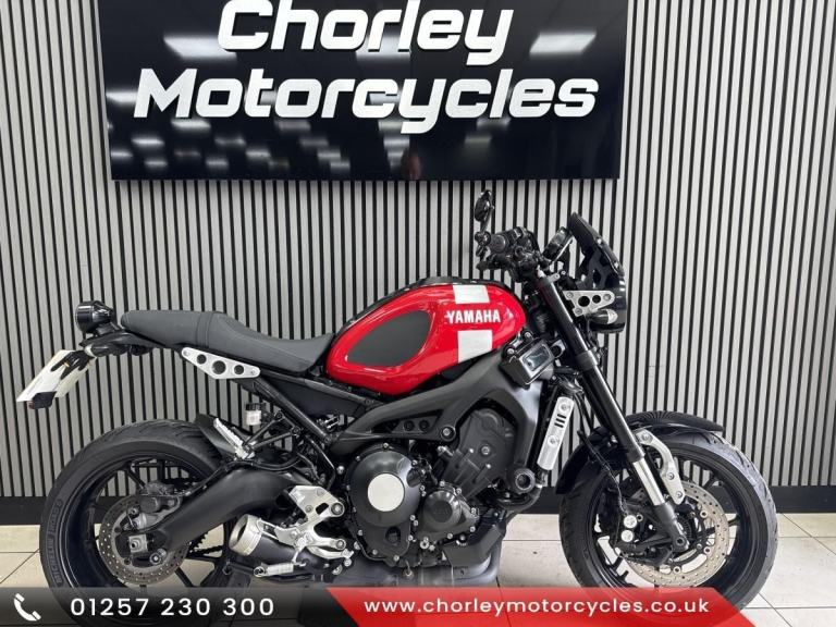 2018 Yamaha XSR900 in red, Superb condition with 9550 miles,