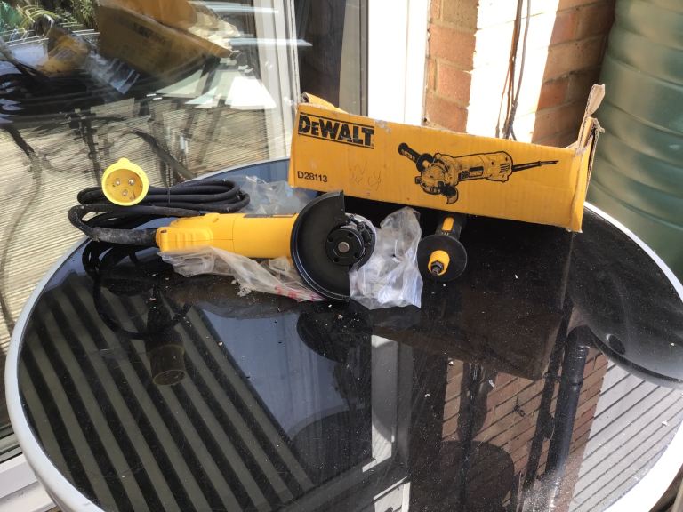 Dewalt Angle Grinder D28113 in Box, Good Condition