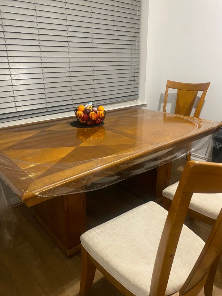 Dining table 8 seater