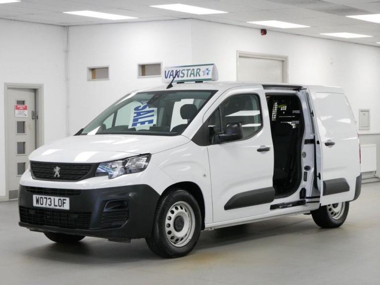 2024 PEUGEOT E-PARTNER 50 KWH 700 LONG PROFESSIONAL PREMIUM + AUTO CREW 5 SEATER
