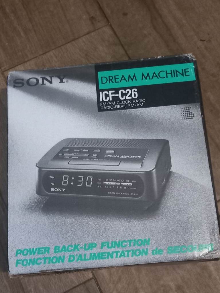 FM/AM Alarm Clock / Radio 