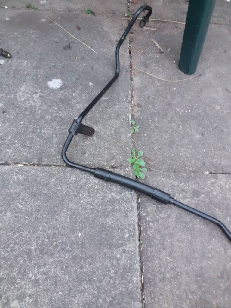 Citroen XM Hydraulic tube front right.