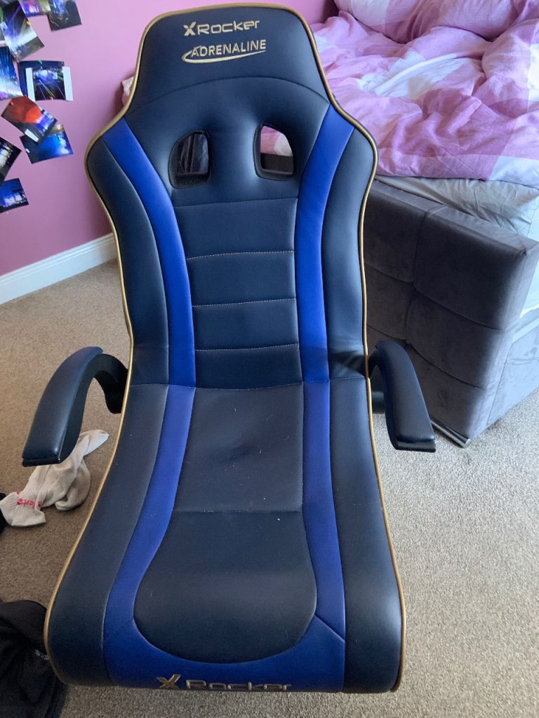 Gaming chair 