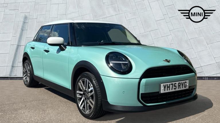 2025 MINI Cooper 1.5 C Classic 5dr Auto HATCHBACK PETROL Automatic