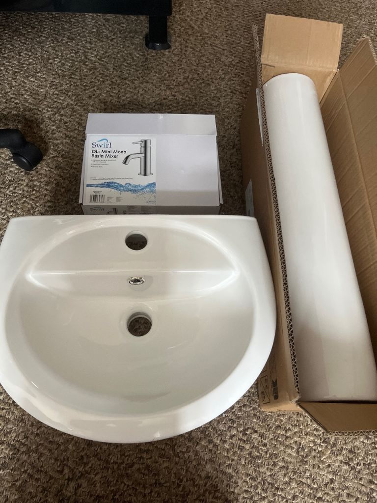Bathroom sink brand new 