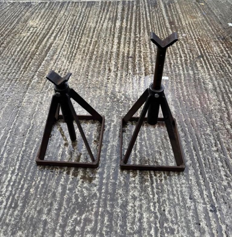 Heavy duty car stands used condition