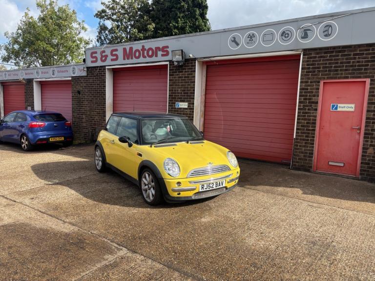 2002 MINI Hatch 1.6 Cooper 3dr HATCHBACK Petrol Manual
