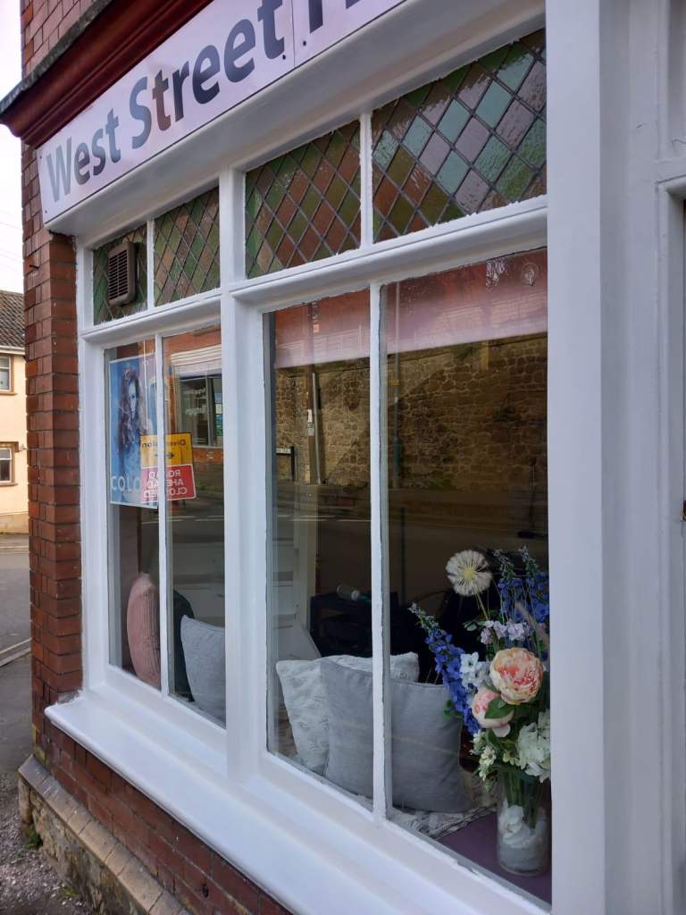 Excellent shop to let in Ilminster