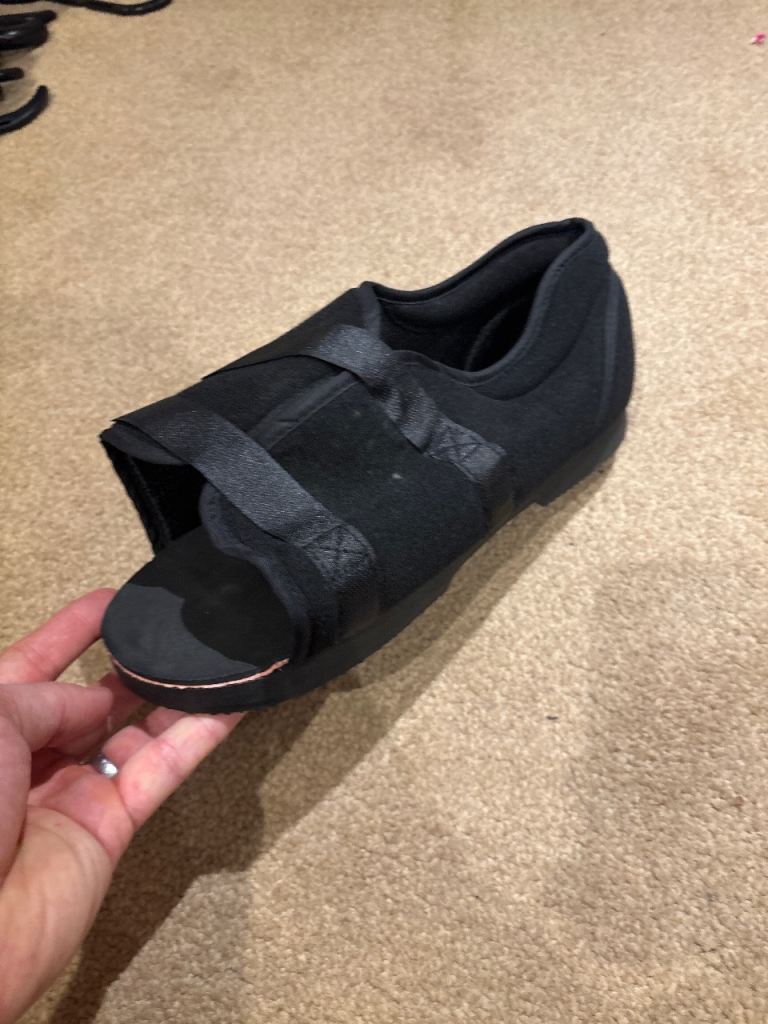 Orthopedic foot brace