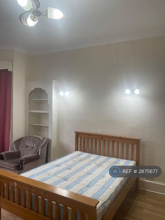 4 bedroom flat in West Princes St, Glasgow, G4 (4 bed) (#2875677)
