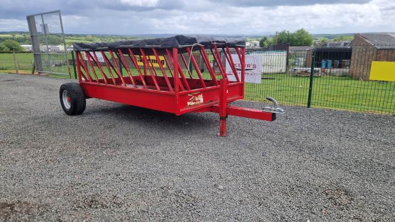 Portequip 8x4.6 towable sheep feed trailer farm livestock tractor 