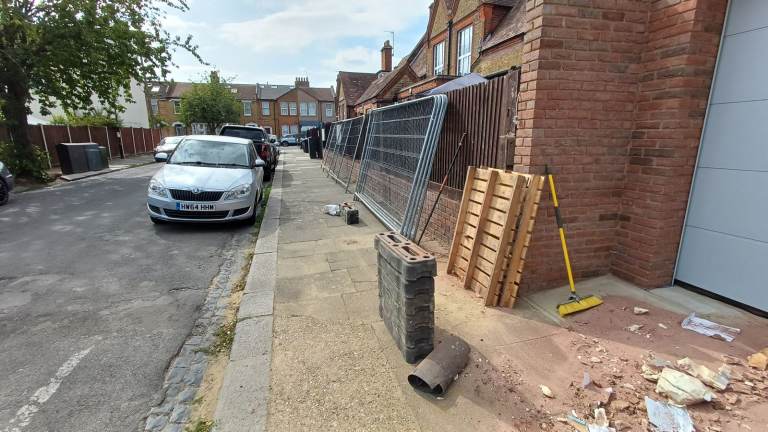 Hares fencing, temporary fence