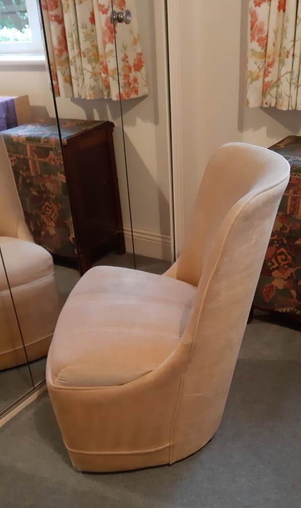 Vintage low small nursing chair. OPEN TO OFFERS Easy to move and very comfortable