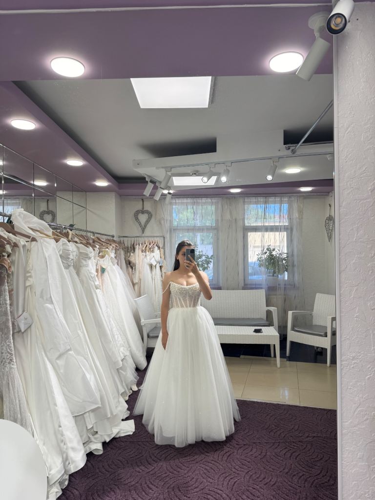 image for Gabbiano “Arven” Wedding Dress