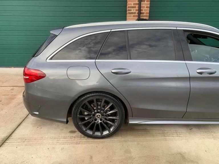 2017 Mercedes-Benz C Class 2.1 C220d AMG Line (Premium Plus) G-Tronic+ Euro 6 (s/s) 5dr ESTATE Di...