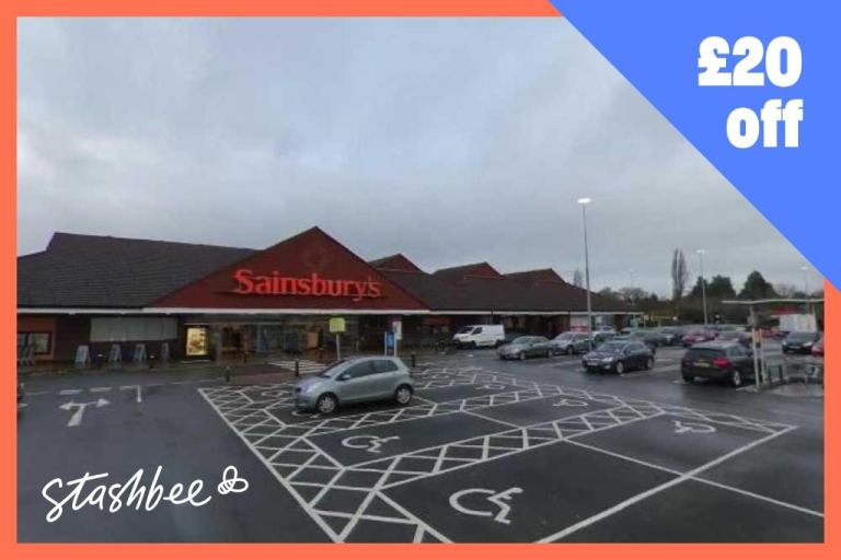 Parking Space to rent in Wellingborough (NN8) | Stashbee