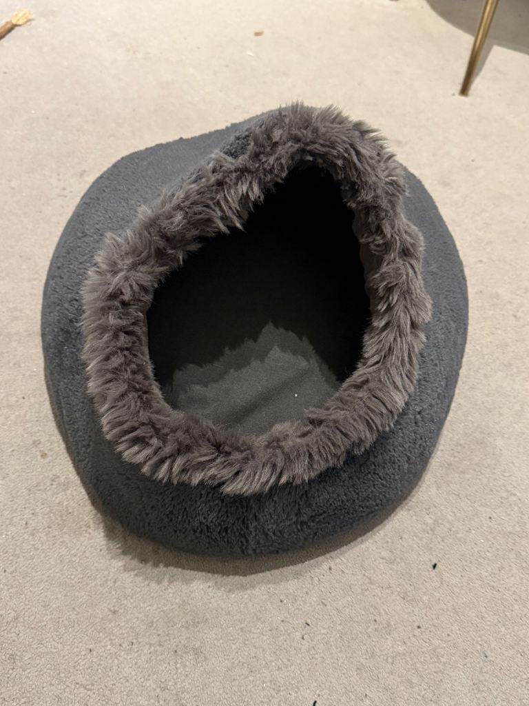 Cat Bed (cave) 