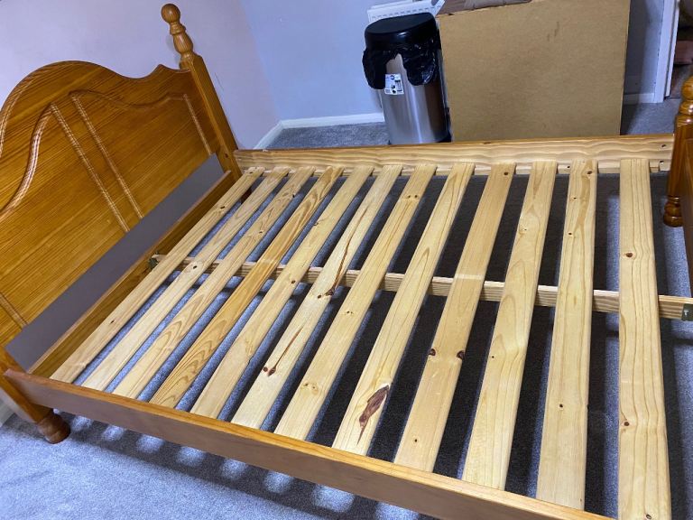 Sturdy double pine bed
