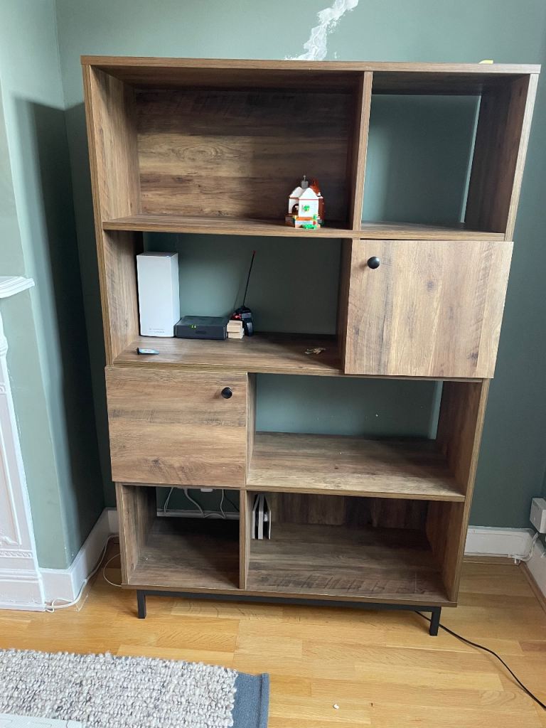 Industrial style shelving unit/bookcase