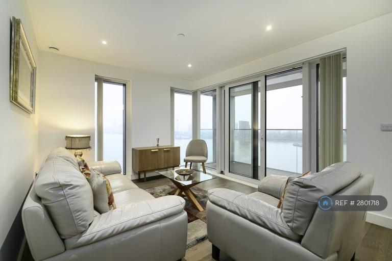 2 bedroom flat in Deveraux House, London, SE18 (2 bed) (#2801718)