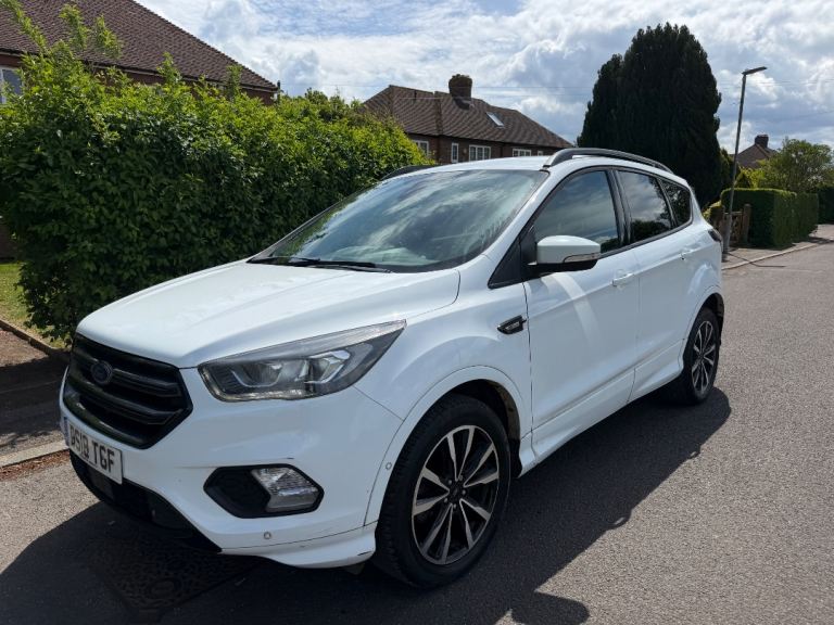 Ford, KUGA, Hatchback, 2018, Manual, 1498 (cc), 5 doors