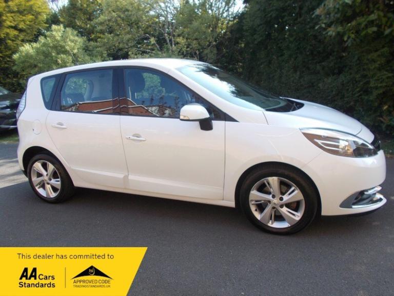 Renault Scenic 1.5 dCi Dynamique TomTom MPV 5dr Diesel Manual Euro 5 (s/s) (110