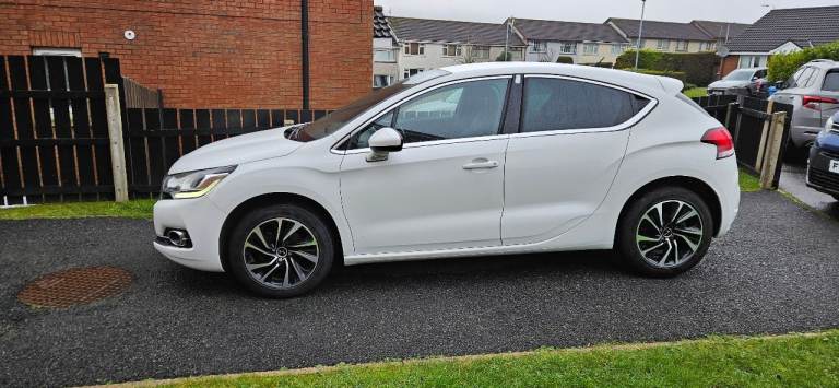 DS, DS 4, Hatchback, 2017, Manual, 1560 (cc), 5 doors