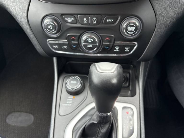 2018 Jeep Cherokee 2.2 MultiJetII Overland SUV 5dr Diesel Auto 4WD Euro 6 (s/s) (200 ps) ESTATE D...