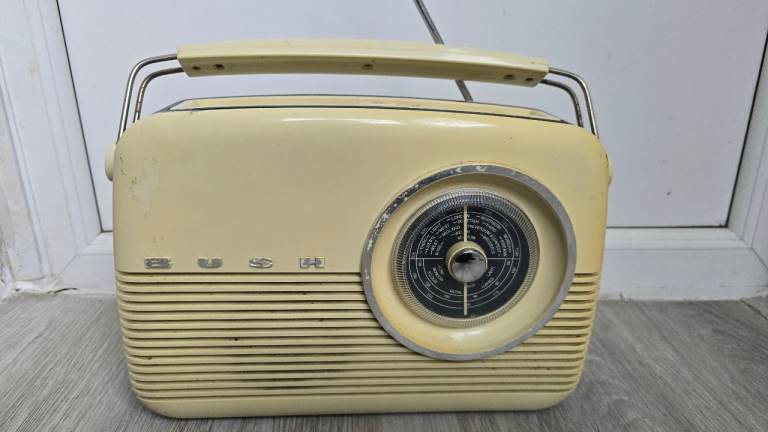 Bush, Antique Radio FM/MW/LW