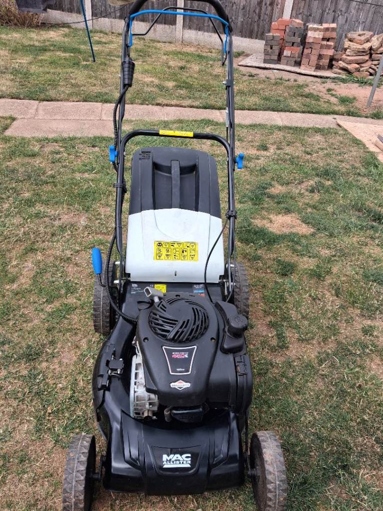 Mac Allister Petrol Lawn Mower – Briggs & Stratton Engine