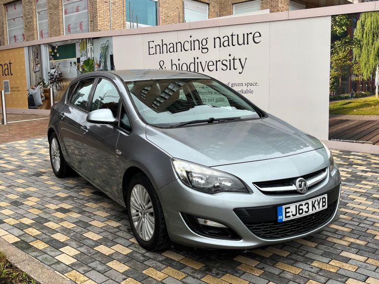 Vauxhall, ASTRA, Hatchback, 2013, Manual, 1598 (cc), 5 doors