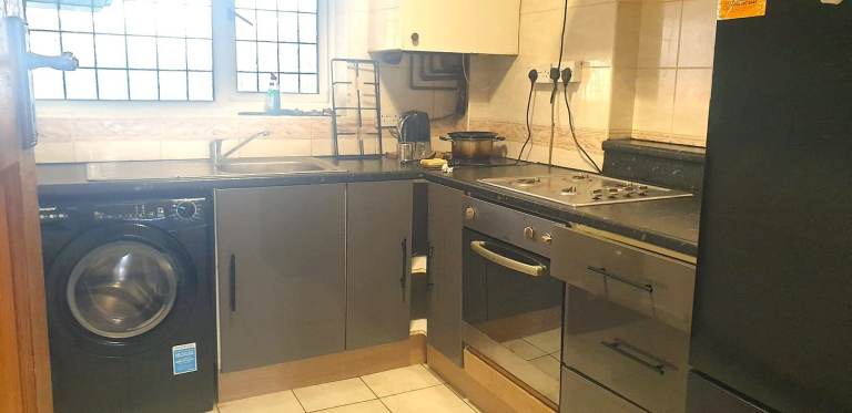 4 bedroom house + through lounge + separate kitchen + drive way parking - HA3 available   